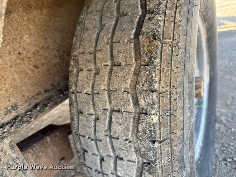 image for item EM3779 2008 Maxey Trailers MFG equipment trailer