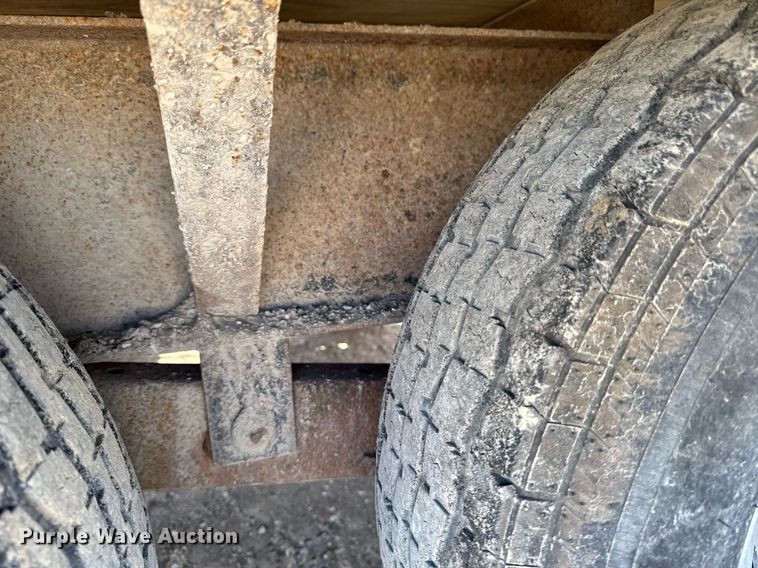 image for item EM3779 2008 Maxey Trailers MFG equipment trailer