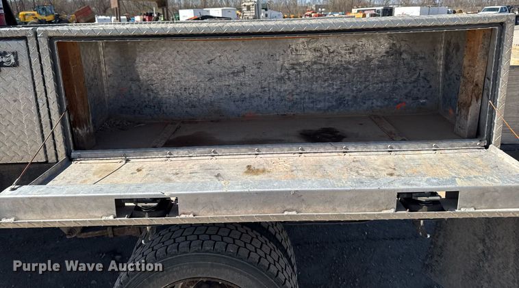 image for item EM3787 2017 Dodge Ram 5500 Crew Cab flatbed truck