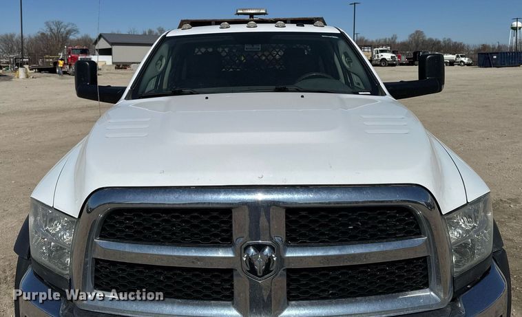 image for item EM3787 2017 Dodge Ram 5500 Crew Cab flatbed truck