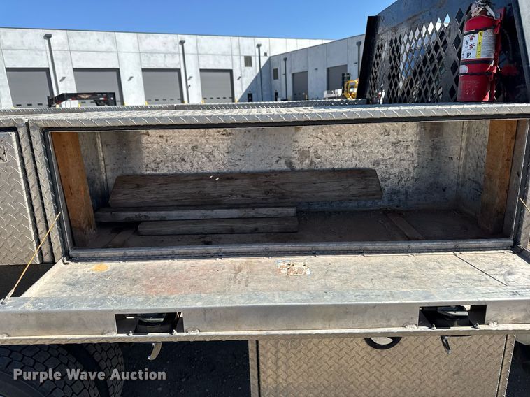 image for item EM3787 2017 Dodge Ram 5500 Crew Cab flatbed truck