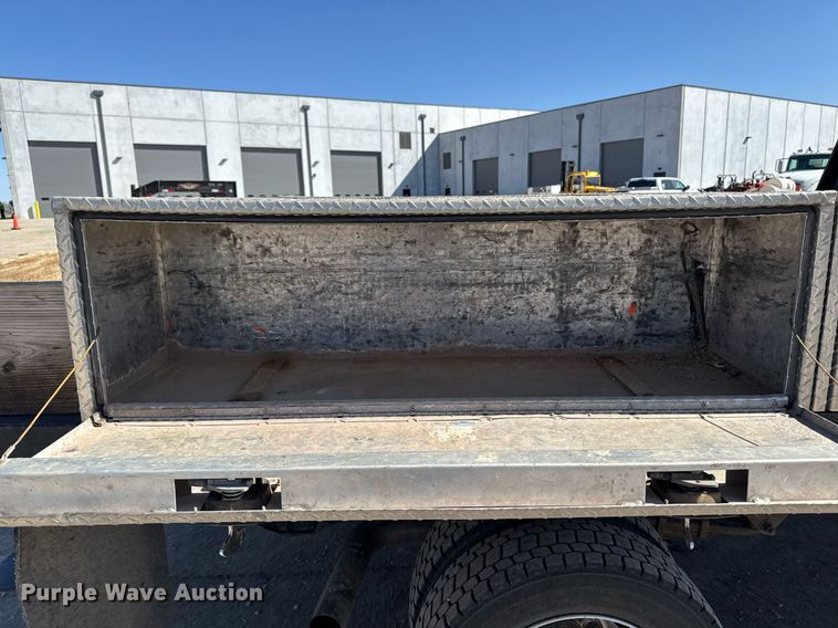 image for item EM3787 2017 Dodge Ram 5500 Crew Cab flatbed truck