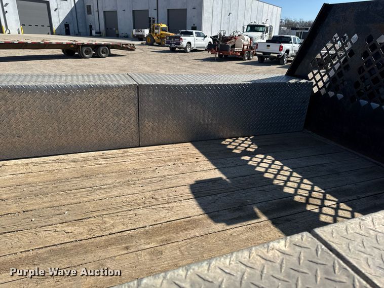 image for item EM3787 2017 Dodge Ram 5500 Crew Cab flatbed truck