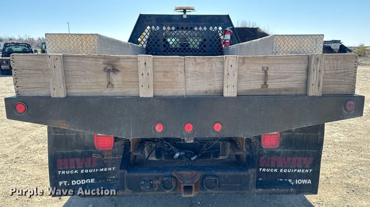 image for item EM3787 2017 Dodge Ram 5500 Crew Cab flatbed truck