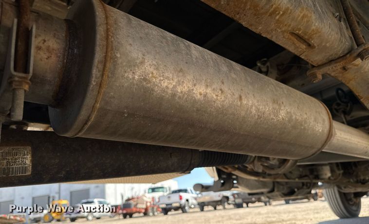 image for item EM3787 2017 Dodge Ram 5500 Crew Cab flatbed truck