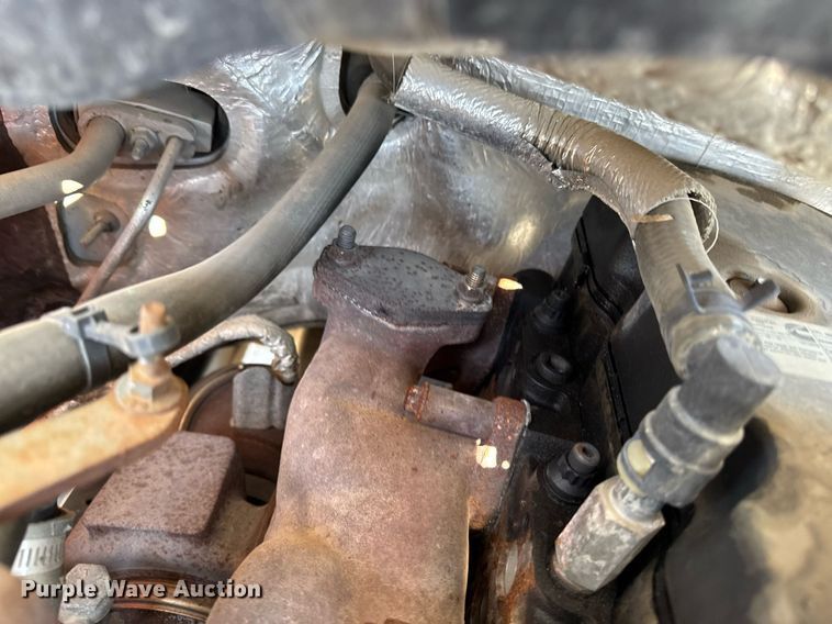 image for item EM3787 2017 Dodge Ram 5500 Crew Cab flatbed truck