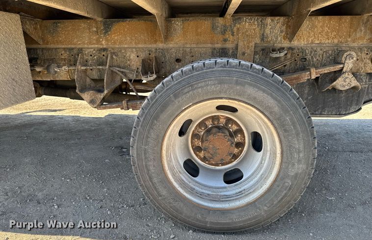 image for item EM3787 2017 Dodge Ram 5500 Crew Cab flatbed truck