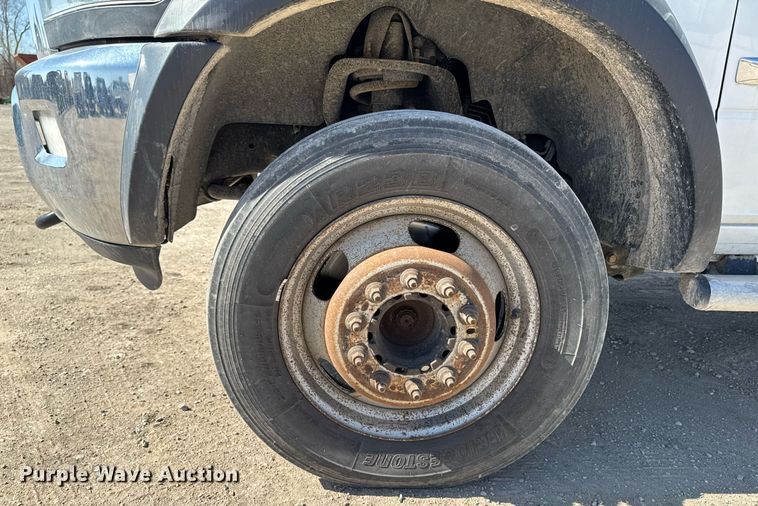 image for item EM3787 2017 Dodge Ram 5500 Crew Cab flatbed truck