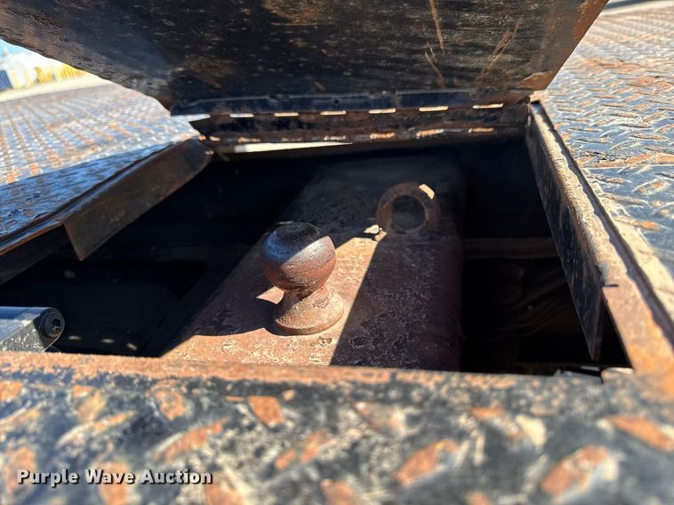 image for item EM3792 2007 Ford F550 Super Duty XL flatbed truck