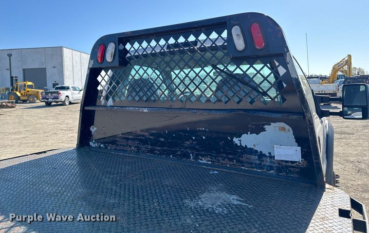 image for item EM3792 2007 Ford F550 Super Duty XL flatbed truck