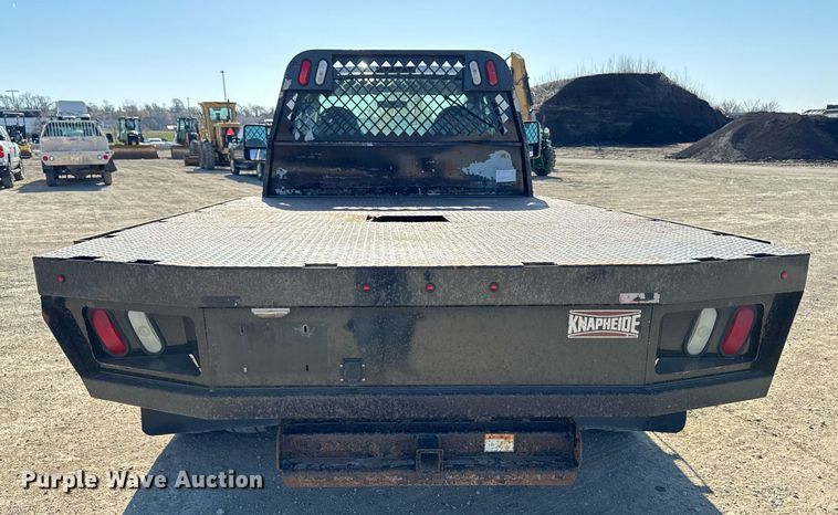 image for item EM3792 2007 Ford F550 Super Duty XL flatbed truck