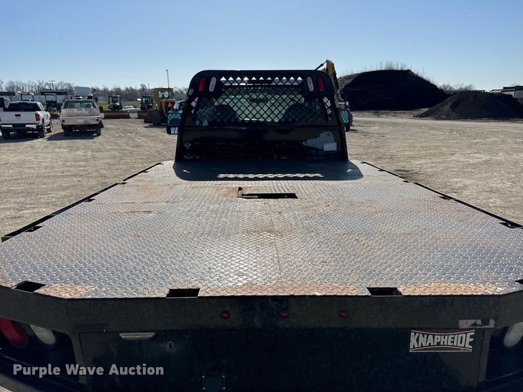 image for item EM3792 2007 Ford F550 Super Duty XL flatbed truck