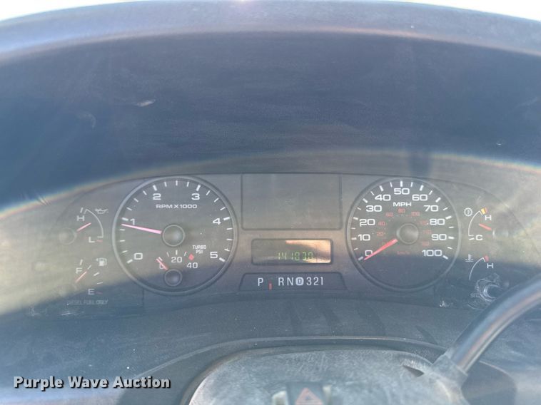 image for item EM3792 2007 Ford F550 Super Duty XL flatbed truck