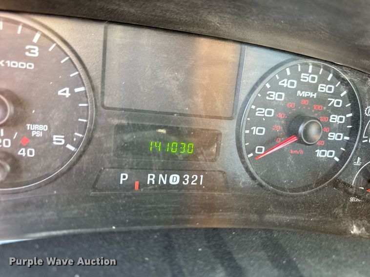 image for item EM3792 2007 Ford F550 Super Duty XL flatbed truck