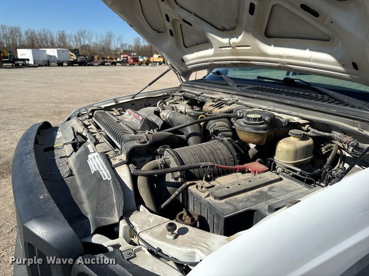 image for item EM3792 2007 Ford F550 Super Duty XL flatbed truck