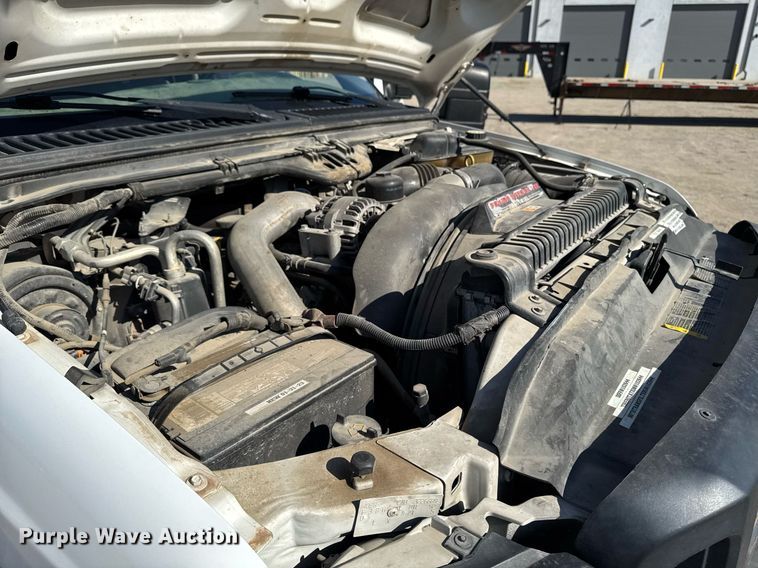 image for item EM3792 2007 Ford F550 Super Duty XL flatbed truck