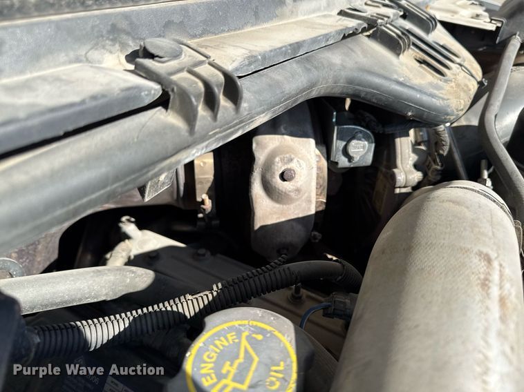 image for item EM3792 2007 Ford F550 Super Duty XL flatbed truck