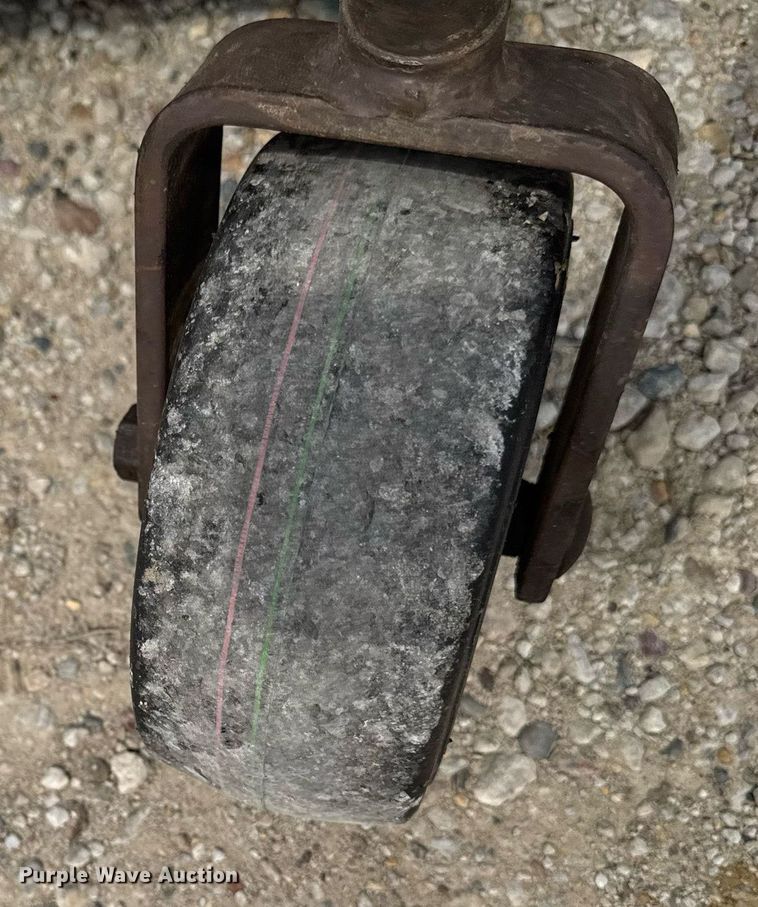 image for item EM3805 Grasshopper 718 ZTR lawn mower