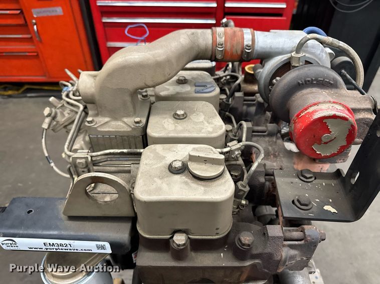 image for item EM3821 2000 Cummins B3.9-C engine