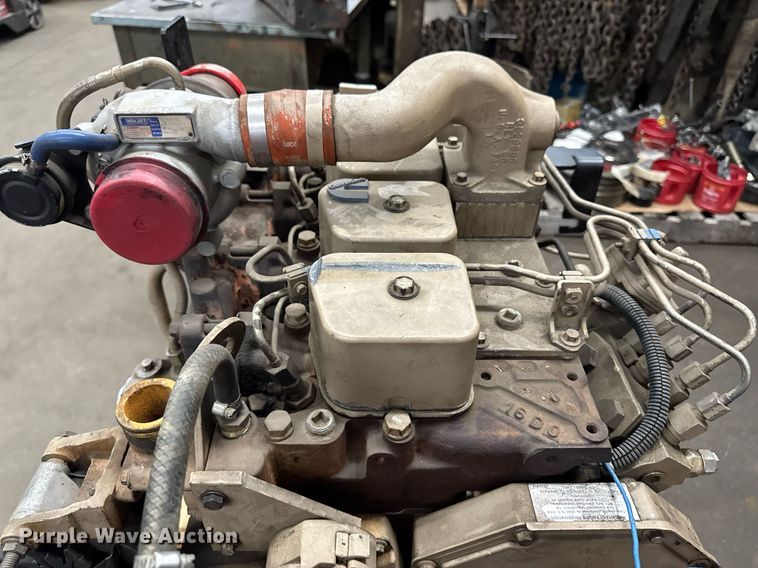 image for item EM3821 2000 Cummins B3.9-C engine