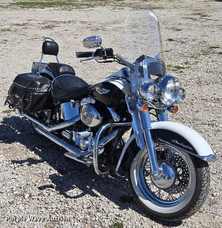 image for item EM7005 2005 Harley Davidson  Softail Deluxe  motorcycle