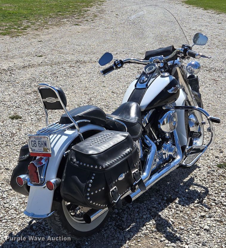 image for item EM7005 2005 Harley Davidson  Softail Deluxe  motorcycle