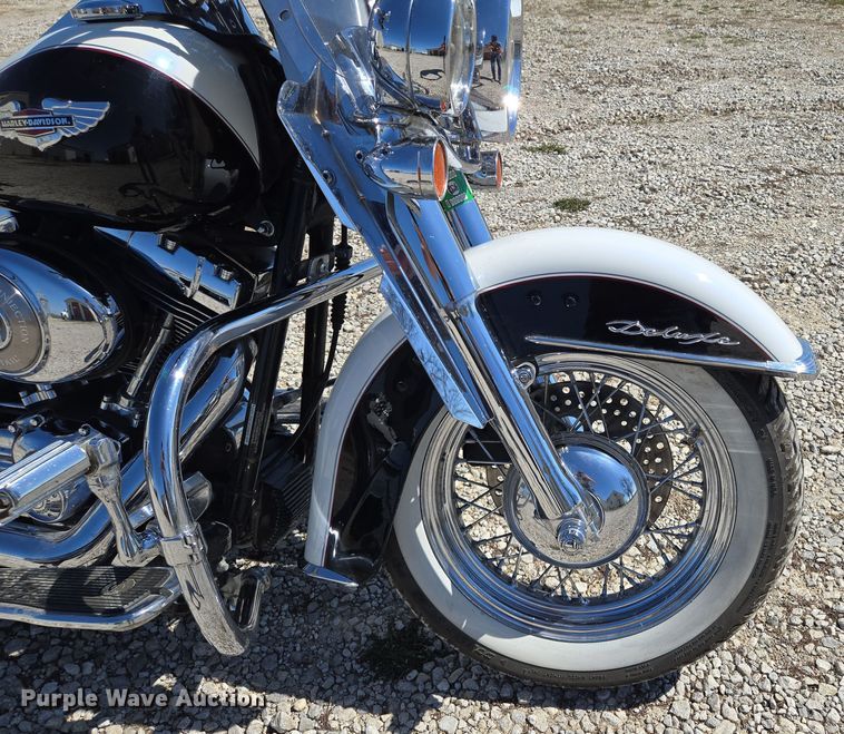 image for item EM7005 2005 Harley Davidson  Softail Deluxe  motorcycle