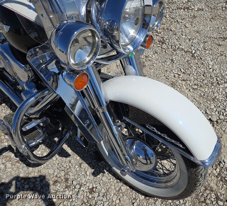 image for item EM7005 2005 Harley Davidson  Softail Deluxe  motorcycle