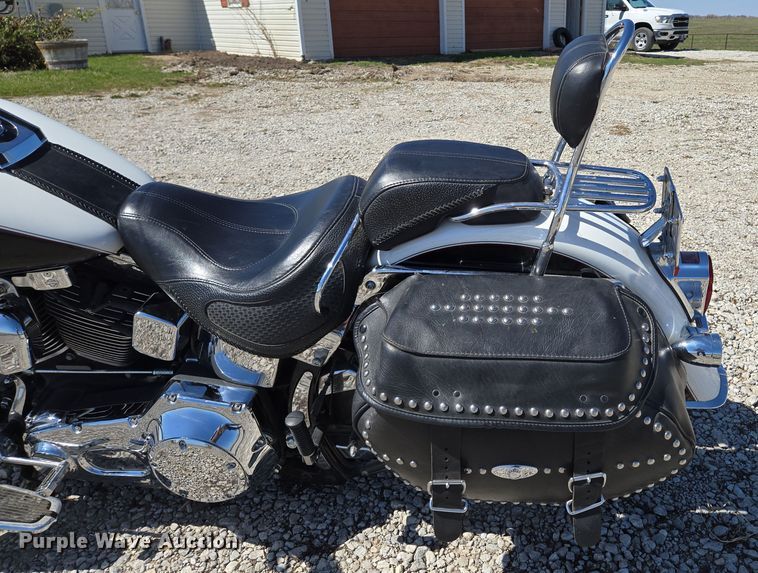 image for item EM7005 2005 Harley Davidson  Softail Deluxe  motorcycle