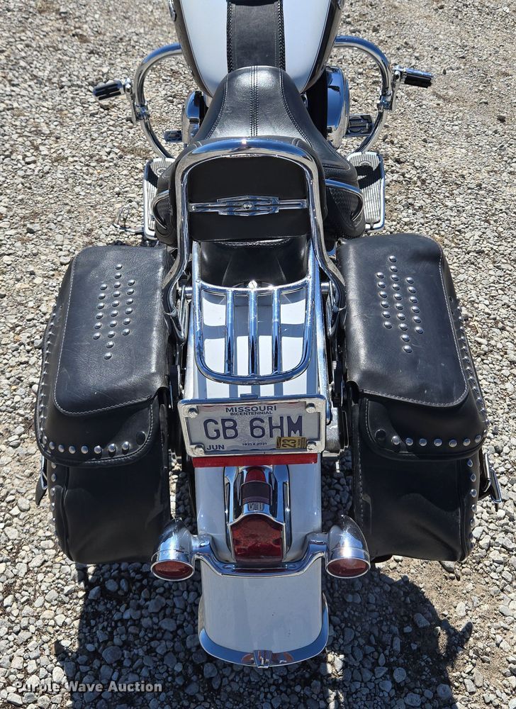 image for item EM7005 2005 Harley Davidson  Softail Deluxe  motorcycle