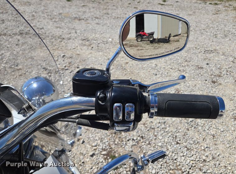 image for item EM7005 2005 Harley Davidson  Softail Deluxe  motorcycle