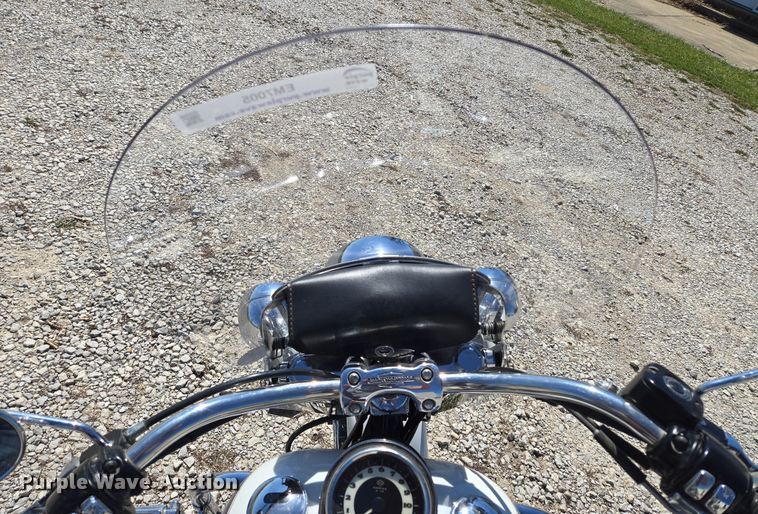 image for item EM7005 2005 Harley Davidson  Softail Deluxe  motorcycle