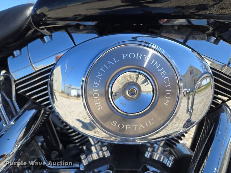 image for item EM7005 2005 Harley Davidson  Softail Deluxe  motorcycle