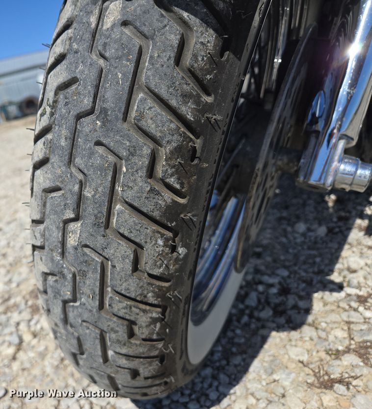 image for item EM7005 2005 Harley Davidson  Softail Deluxe  motorcycle