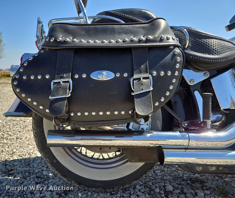 image for item EM7005 2005 Harley Davidson  Softail Deluxe  motorcycle