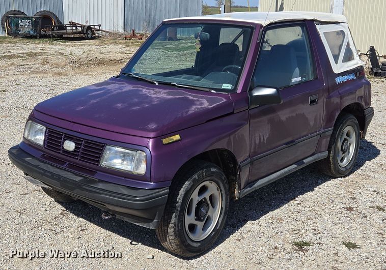 image for item EM7007 1995 Chevrolet Tracker  SUV