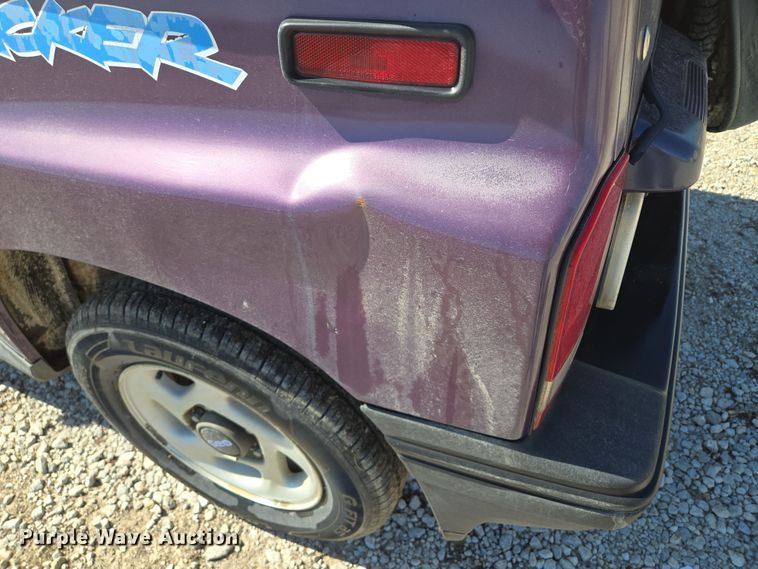 image for item EM7007 1995 Chevrolet Tracker  SUV