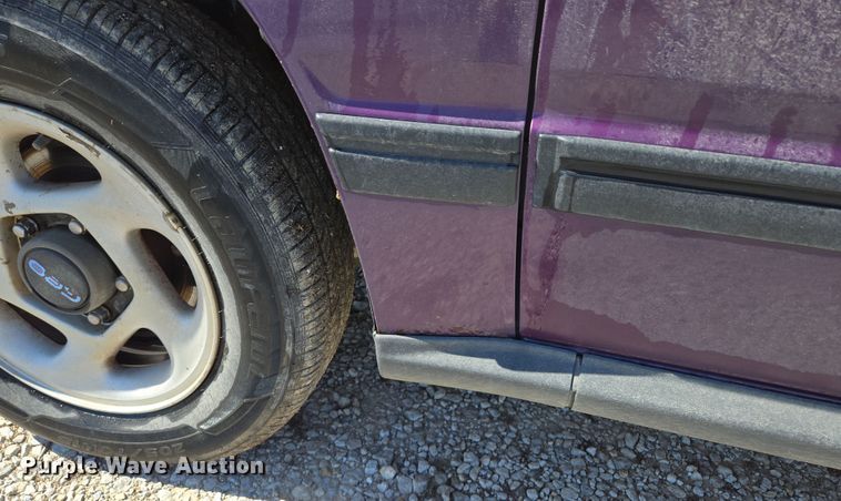 image for item EM7007 1995 Chevrolet Tracker  SUV