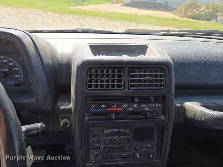 image for item EM7007 1995 Chevrolet Tracker  SUV