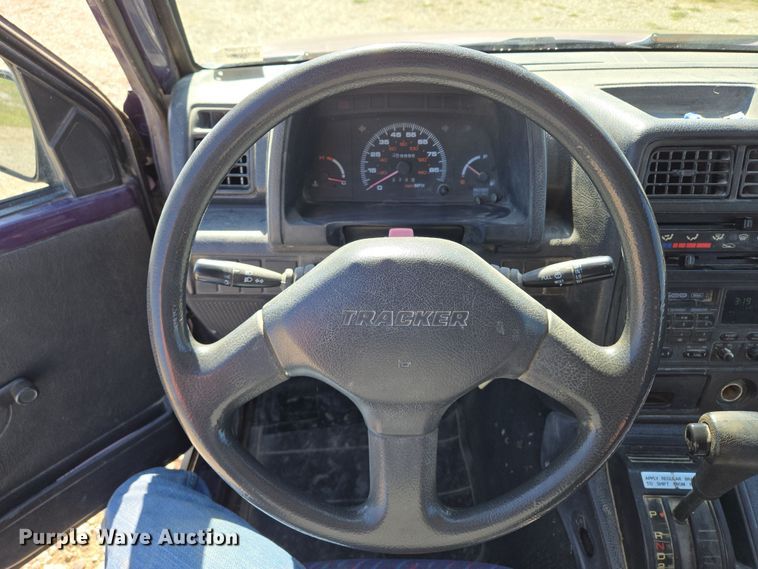 image for item EM7007 1995 Chevrolet Tracker  SUV