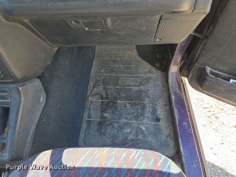 image for item EM7007 1995 Chevrolet Tracker  SUV