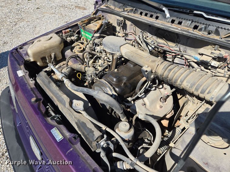 image for item EM7007 1995 Chevrolet Tracker  SUV