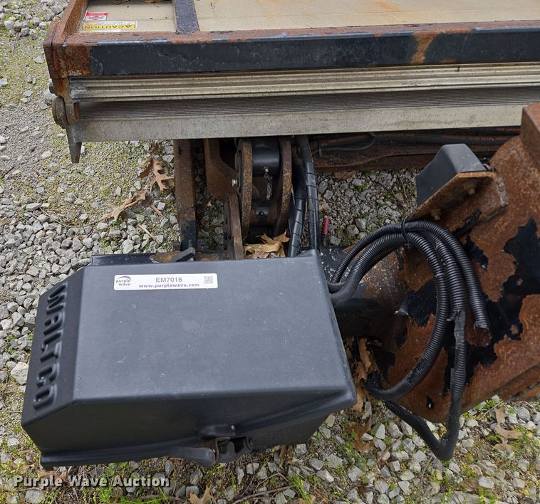 image for item EM7016 Waltco HLF40 end gate lift