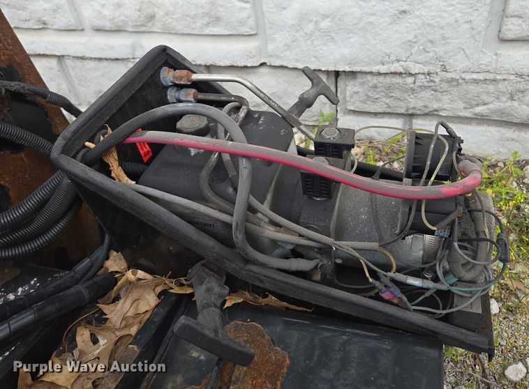 image for item EM7016 Waltco HLF40 end gate lift