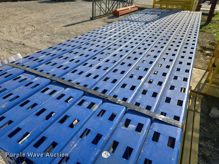 image for item EM7037 Pallet racking 