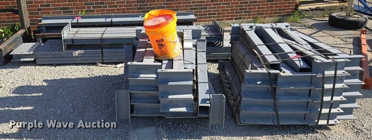 image for item EM7039 Cantilever  Pallet racking 