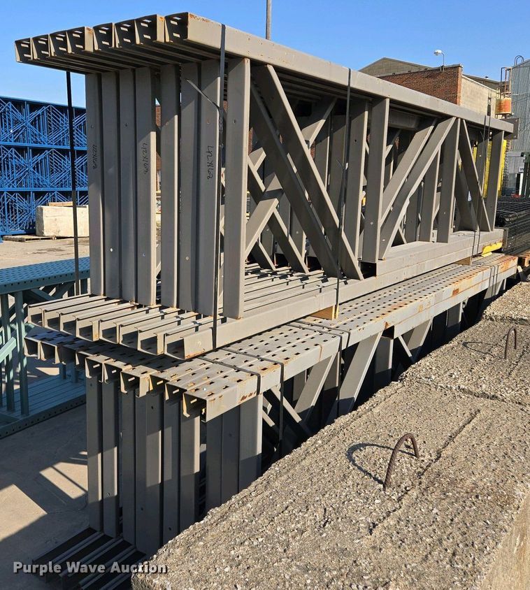 image for item EM7040 Pallet racking 