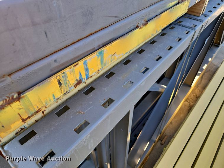 image for item EM7040 Pallet racking 