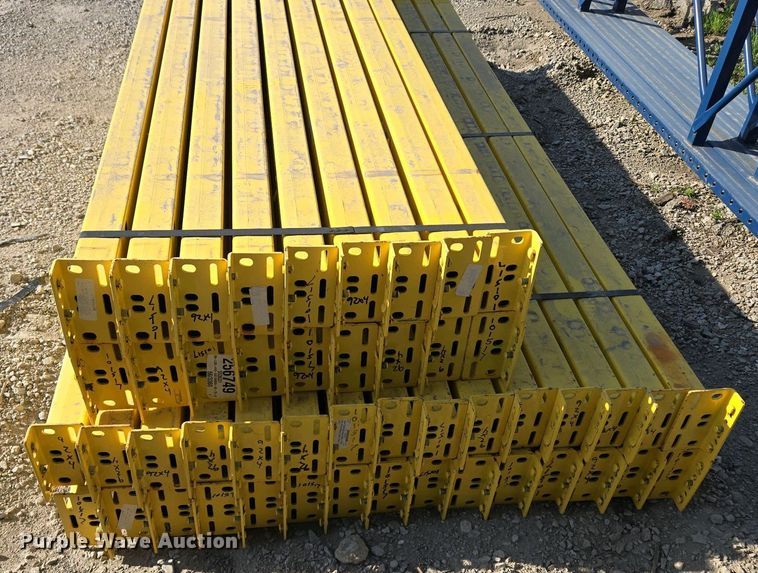 image for item EM7043 Pallet racking 