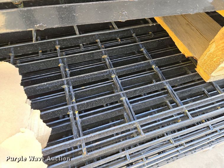 image for item EM7045 (155) pieces of bar grating